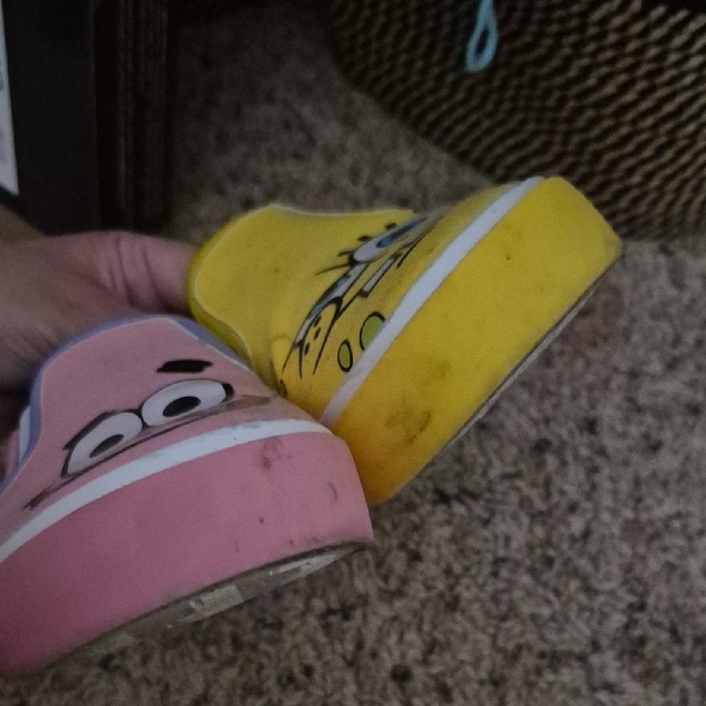 SpongeBob SquarePants Kids Slip-On Shoes - Pink and Yellow - Picture 5 of 6